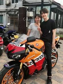 摩托小刀娛樂圈吃瓜,揭秘明星幕后那些事兒