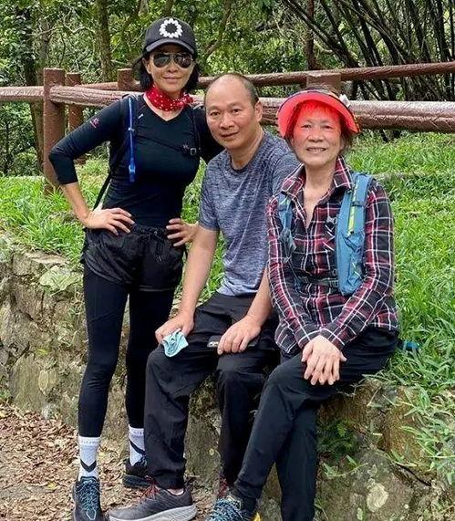 娛樂吃瓜醬別人家的弟弟,娛樂吃瓜醬背后的故事