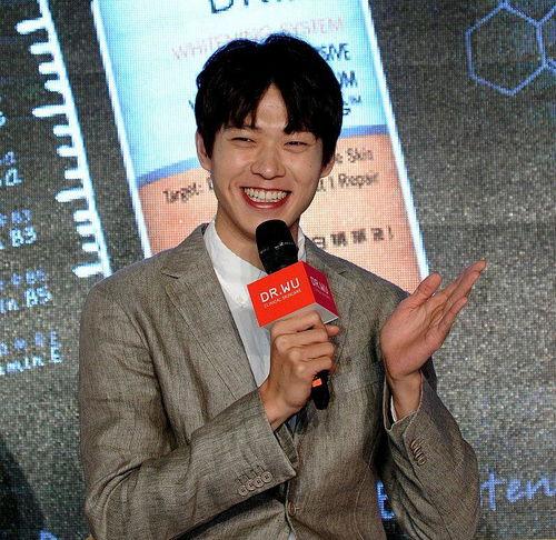 娛樂(lè)圈一線吃瓜選手,揭秘明星幕后故事