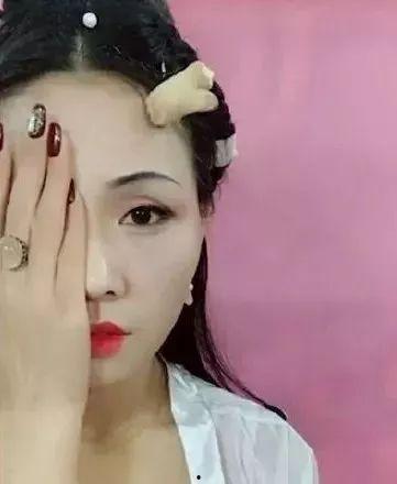 娛樂吃瓜君男孩化妝,揭秘男孩化妝潮流，變身美妝達(dá)人