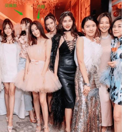 娛樂(lè)吃瓜天王相戀,揭秘娛樂(lè)圈甜蜜秘事