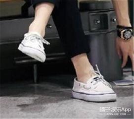 娛樂(lè)吃瓜君愛(ài)鞋男星,揭秘愛(ài)鞋男星背后的時(shí)尚秘密